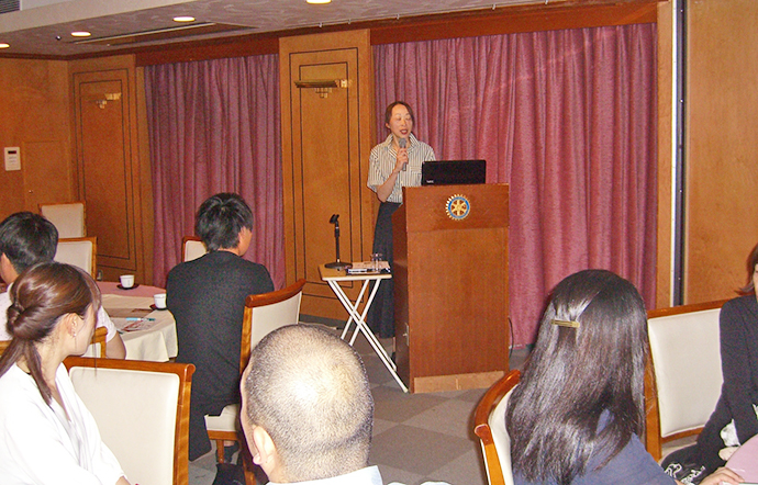 【株式会社萬屋薬局】第９回健康講演会を開催しました。