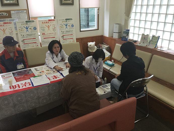 【有限会社　グリーン・クロス】浅香山グリーン薬局　第2回健康応援まつりを開催しました